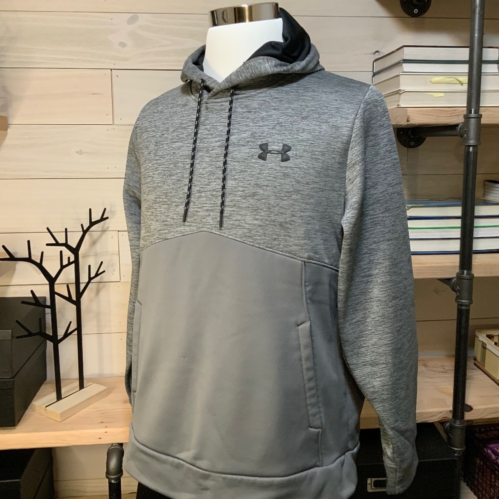 Under armour hooded sweatshirt